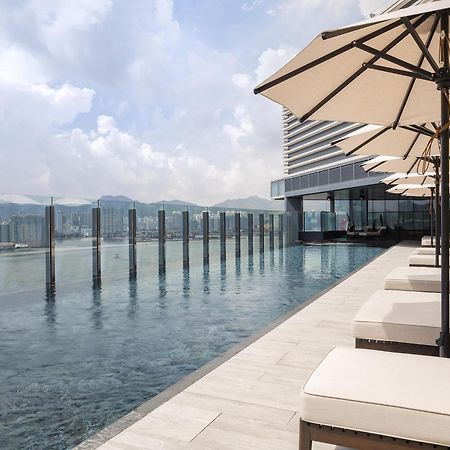 Hyatt Centric Victoria Harbour Hotel Хонконг Екстериор снимка
