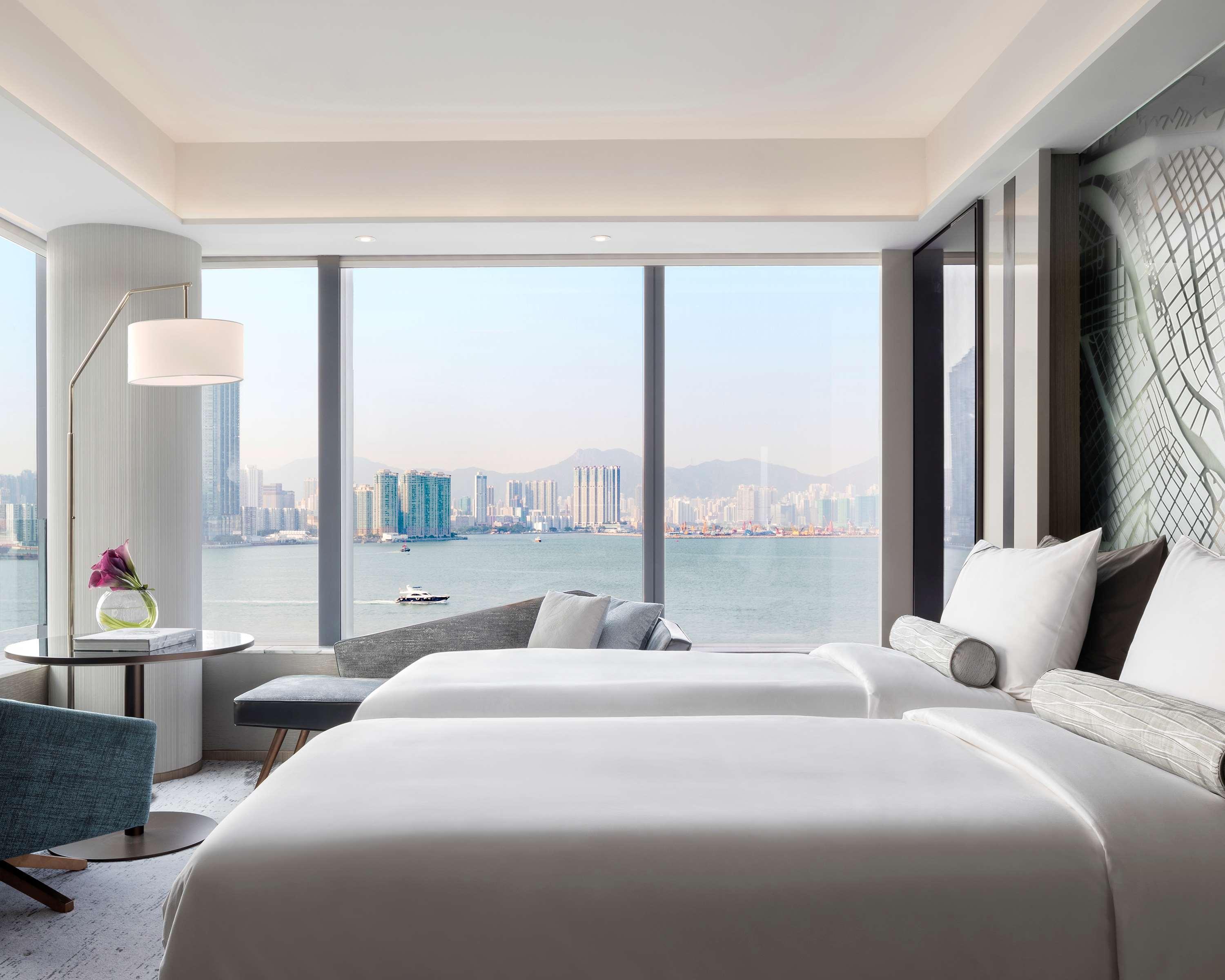 Hyatt Centric Victoria Harbour Hotel Хонконг Екстериор снимка