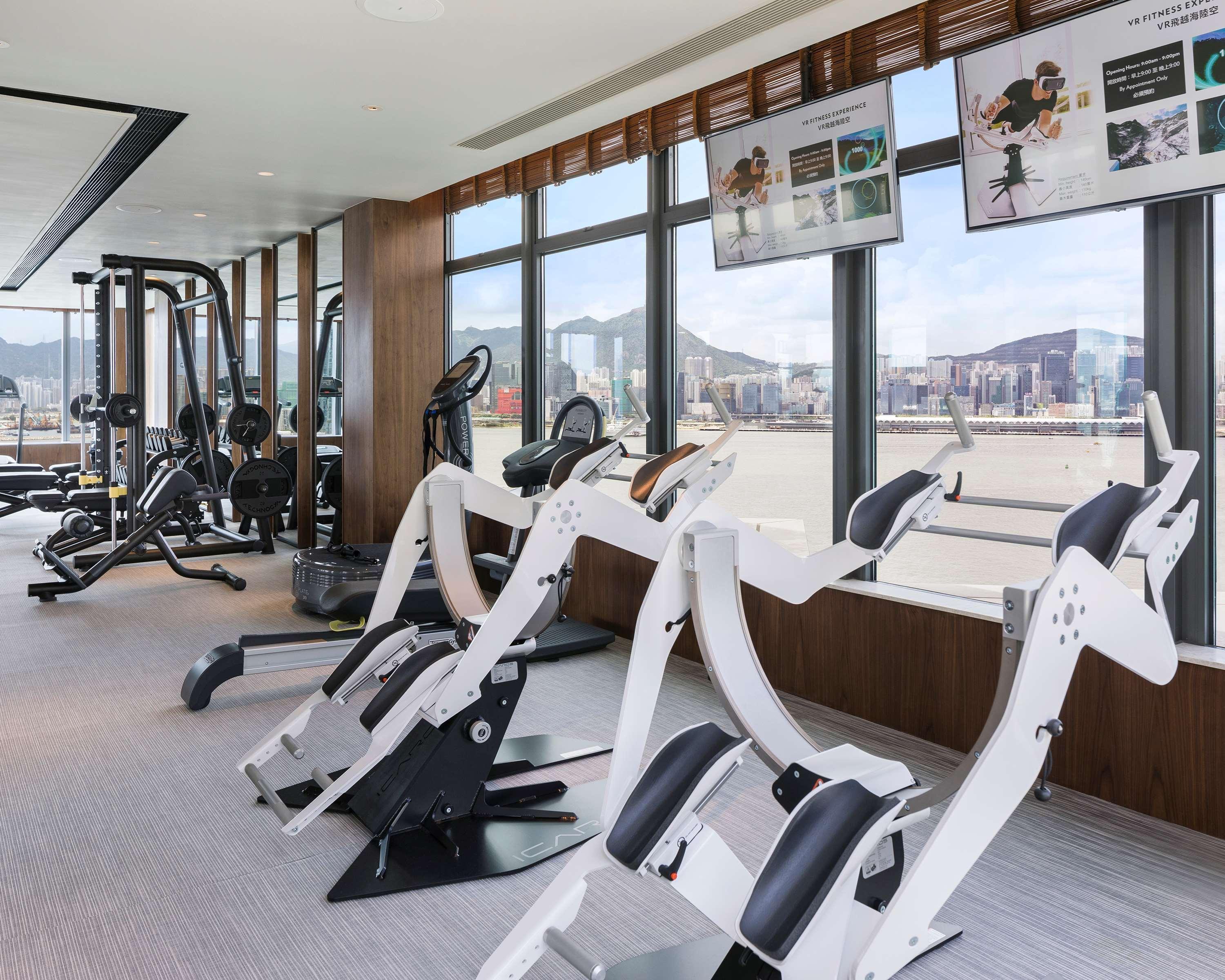 Hyatt Centric Victoria Harbour Hotel Хонконг Екстериор снимка