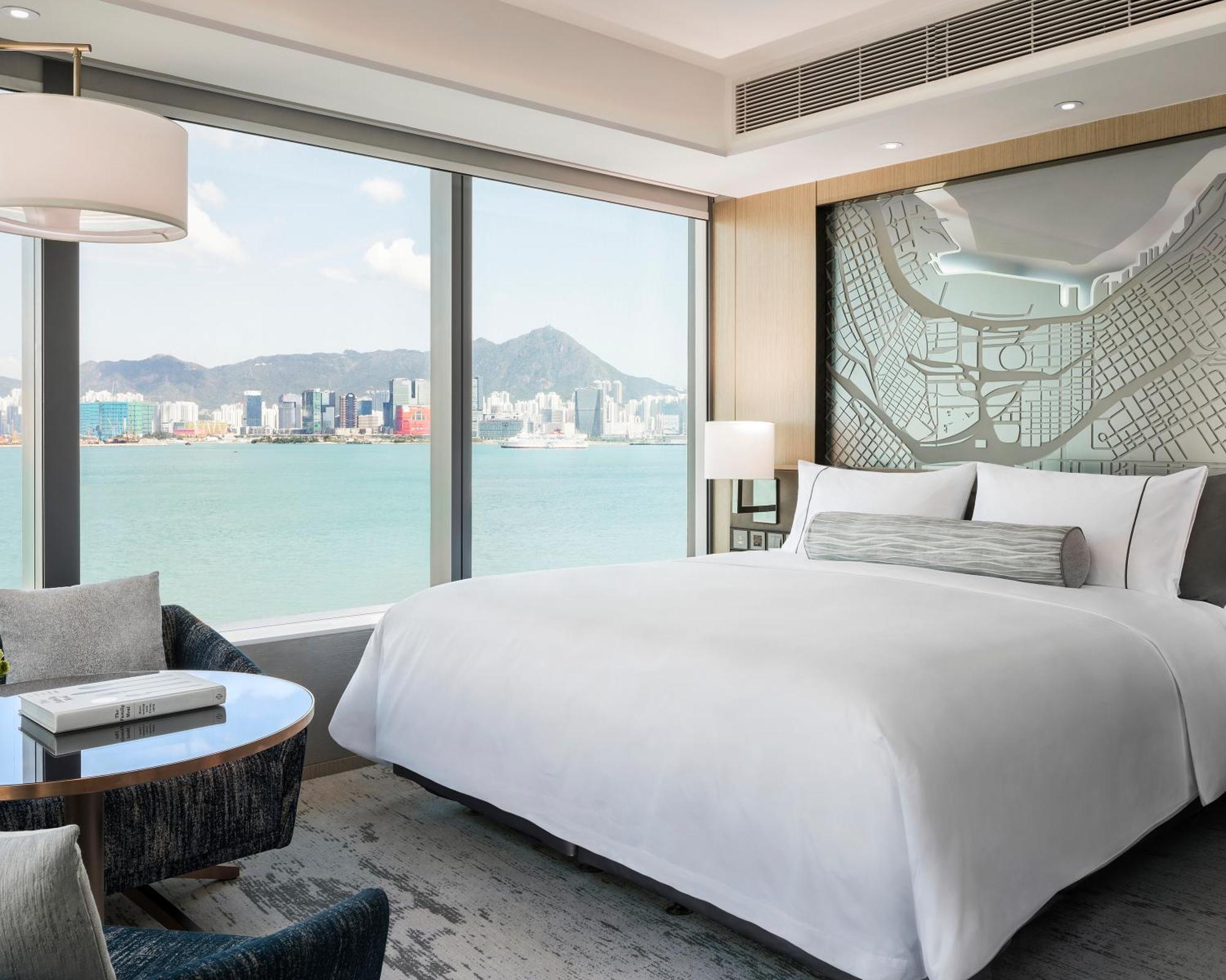 Hyatt Centric Victoria Harbour Hotel Хонконг Екстериор снимка